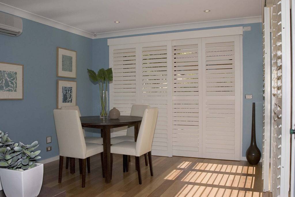 closed inside shutter blinds